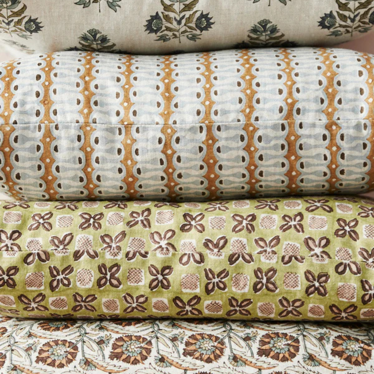Nefertiti Sahara Linen Cushion