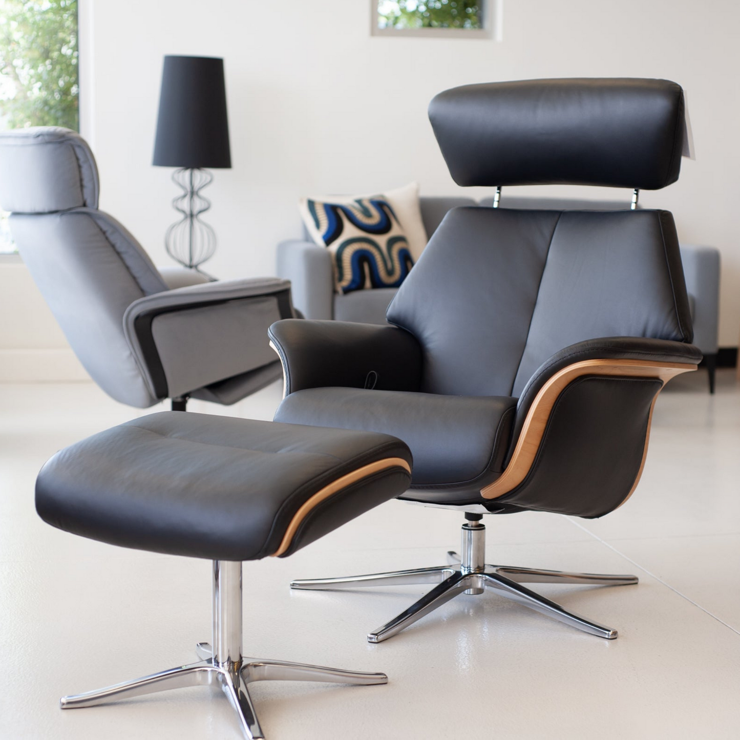 Space 57.57 Recliner Chair with Ottoman by IMG