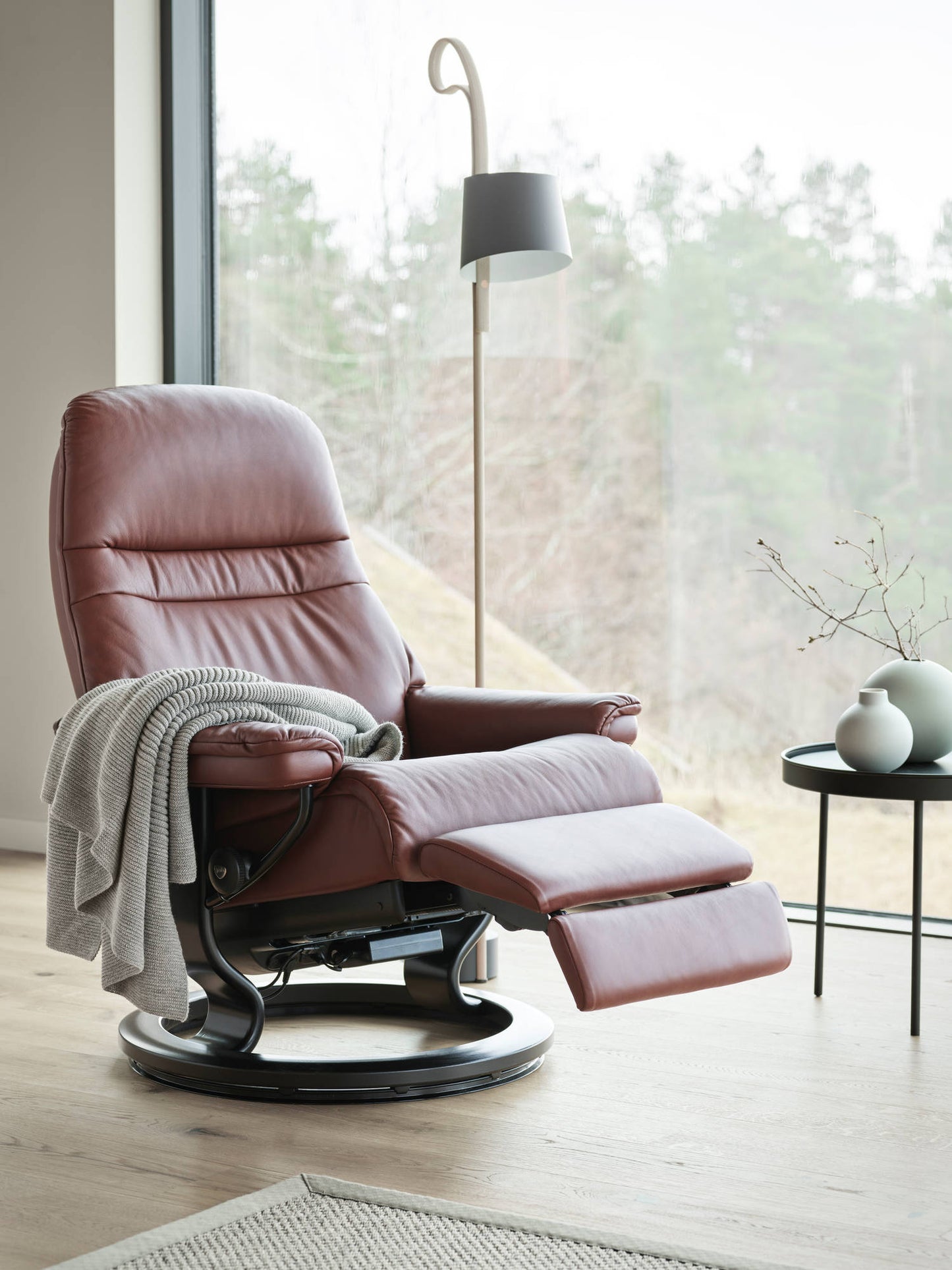 Sunrise Small Recliner Chair & Stool Classic Base by Stressless