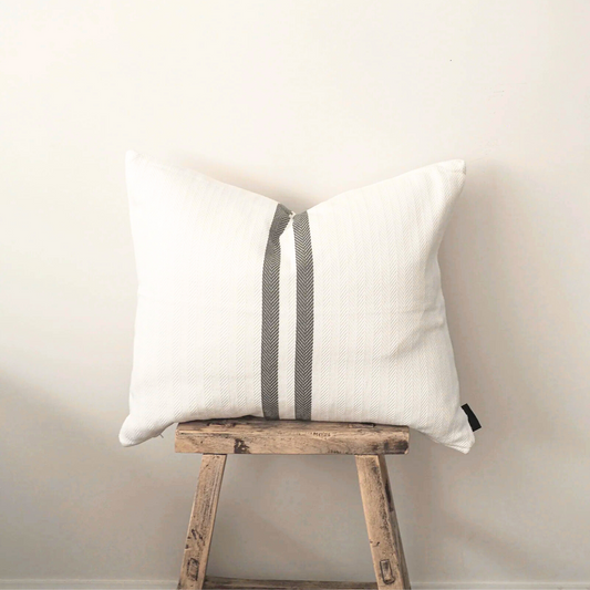 Simpatico Cushion Off White/Khaki