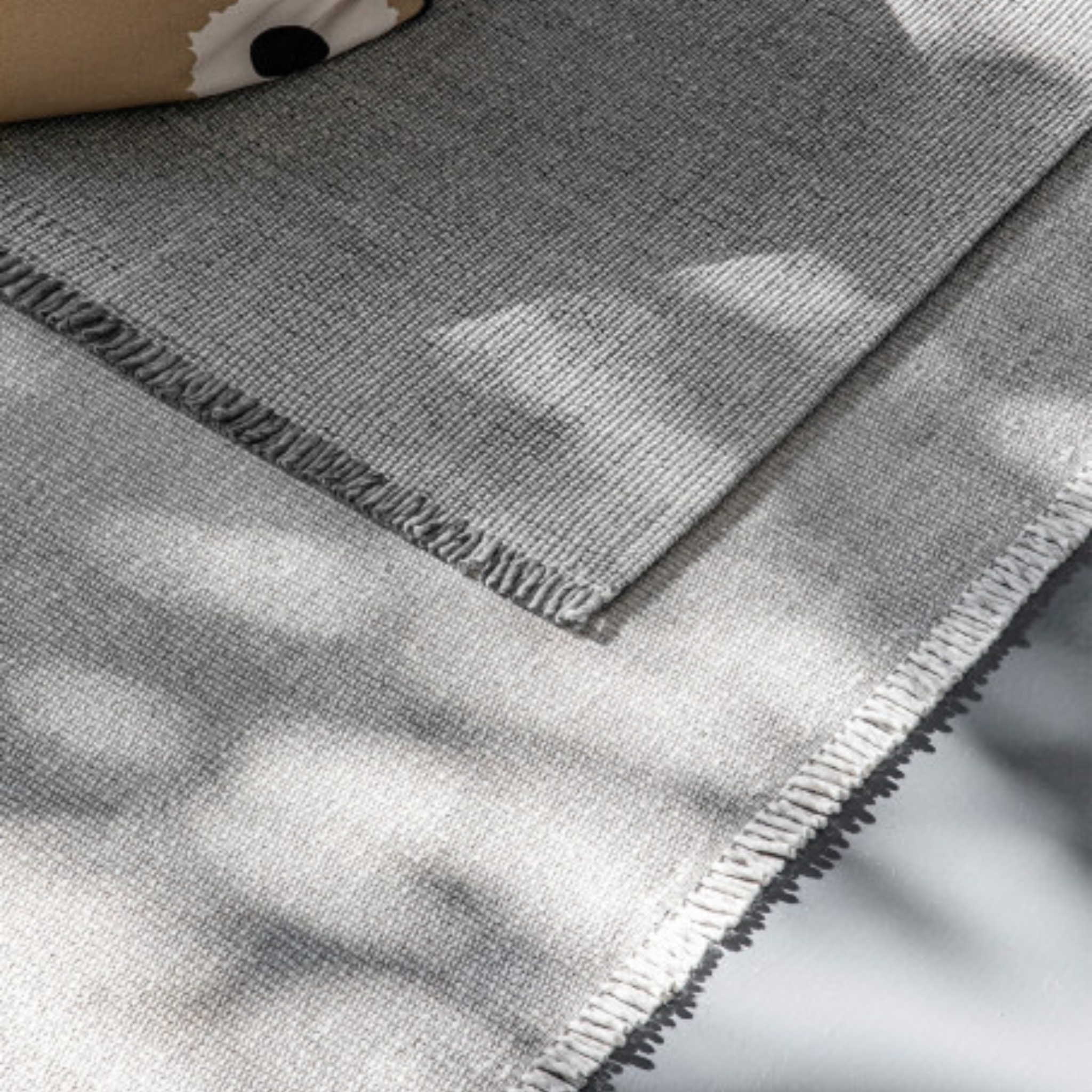 Derby Rug Bone