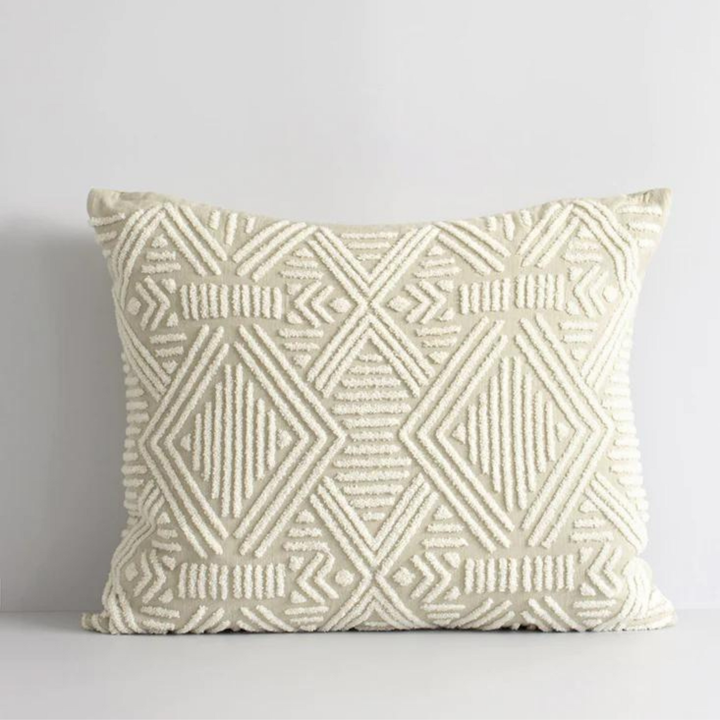 Cassius Cushion