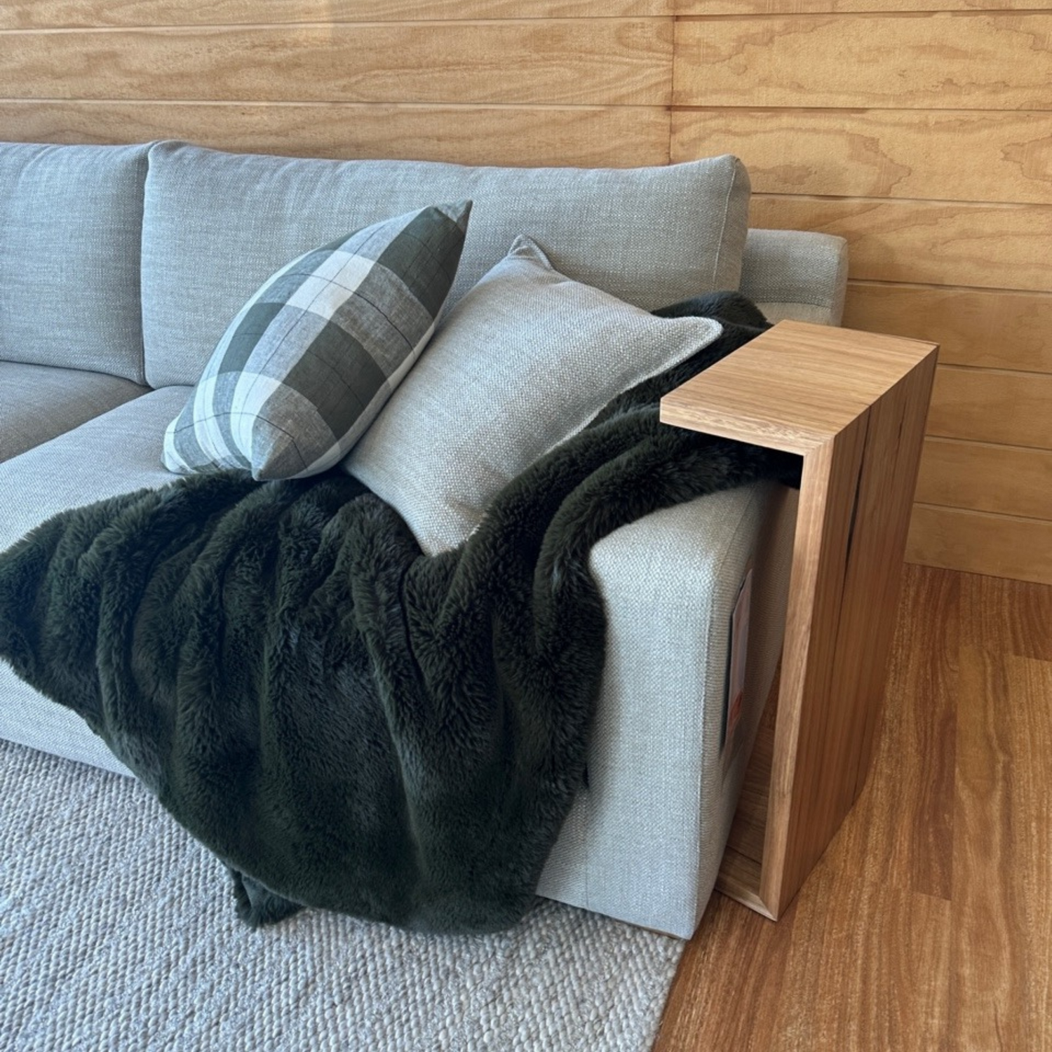 Waterfall Over Arm Side Table Gallus Rea