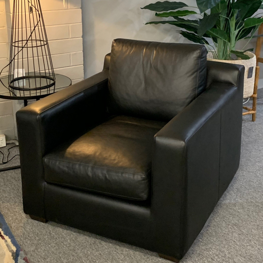 Hudson Chair by Molmic Ex Display