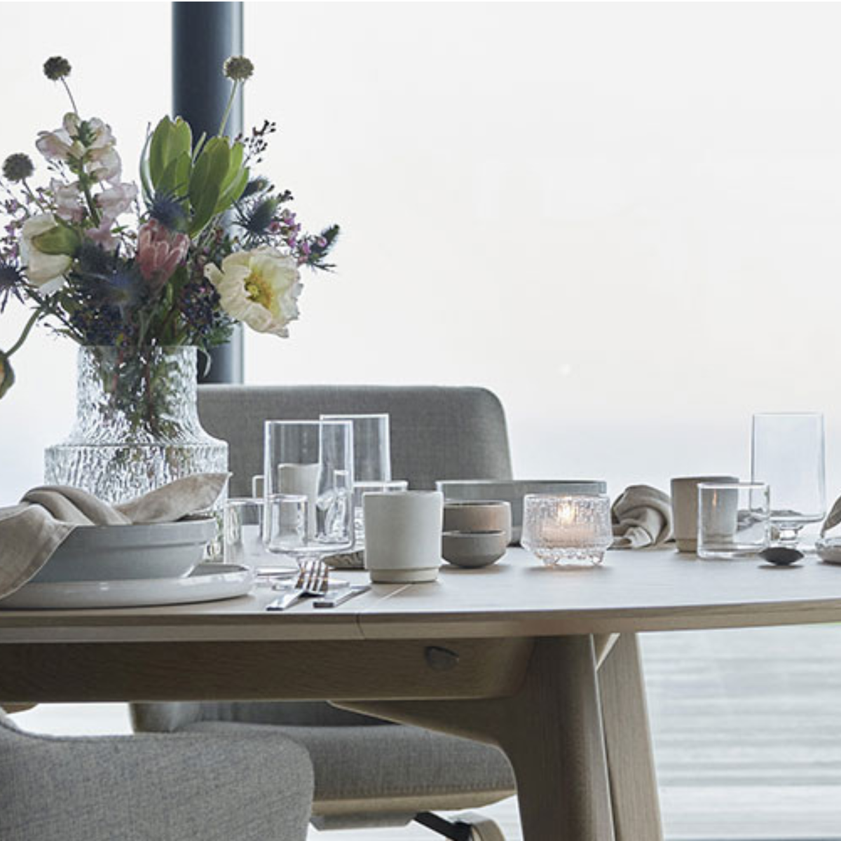 Bordeaux Round Dining Table