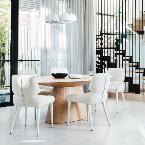 Classique Oval Dining Table by GlobeWest