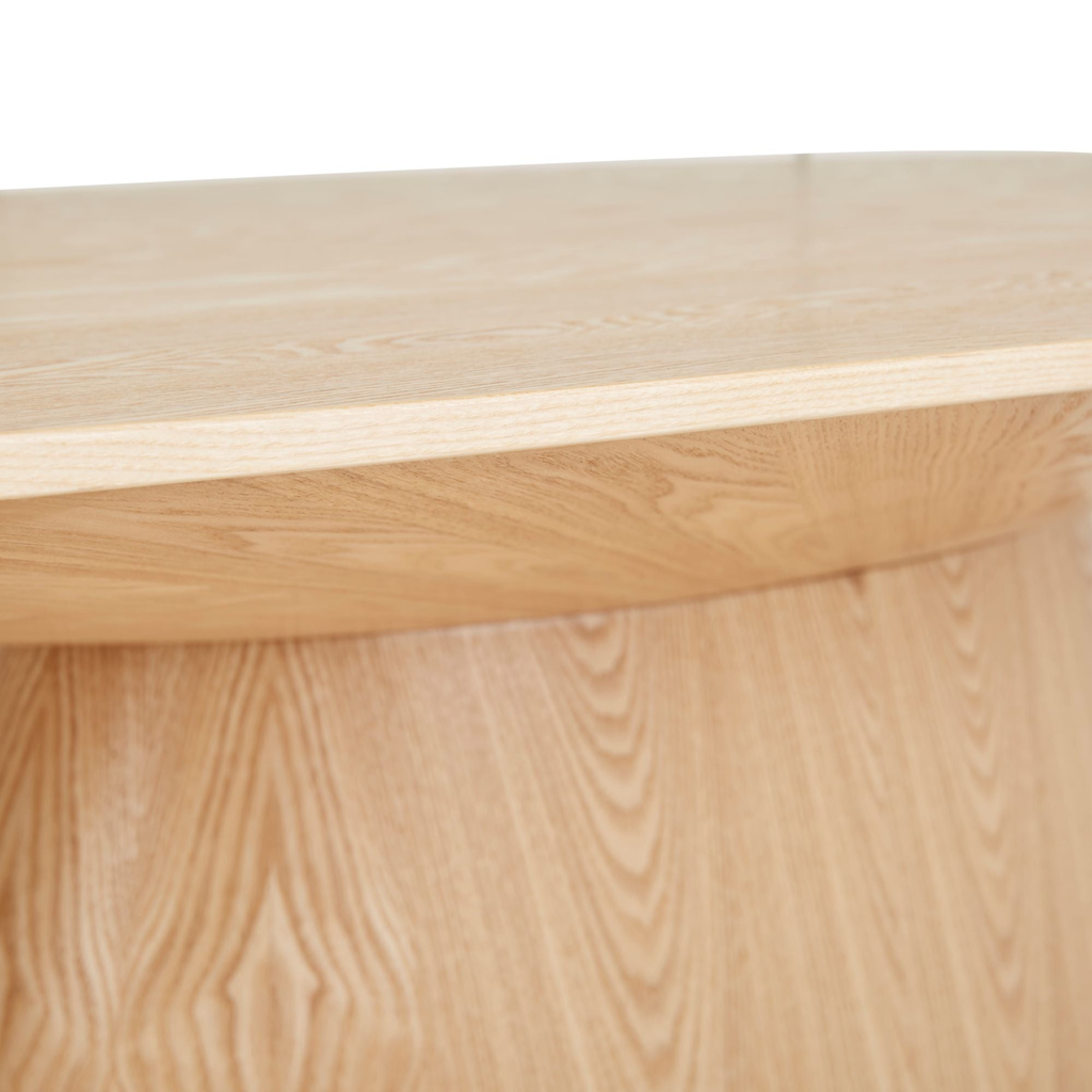 Classique Oval Dining Table by GlobeWest