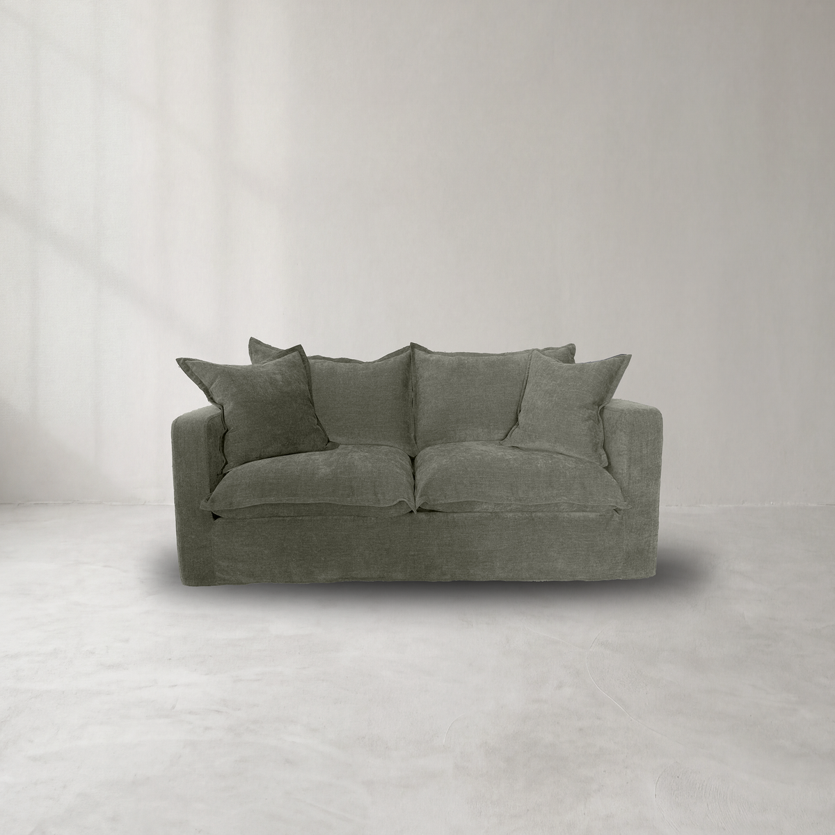 Daydream Loose Cover Sofa by Molmic