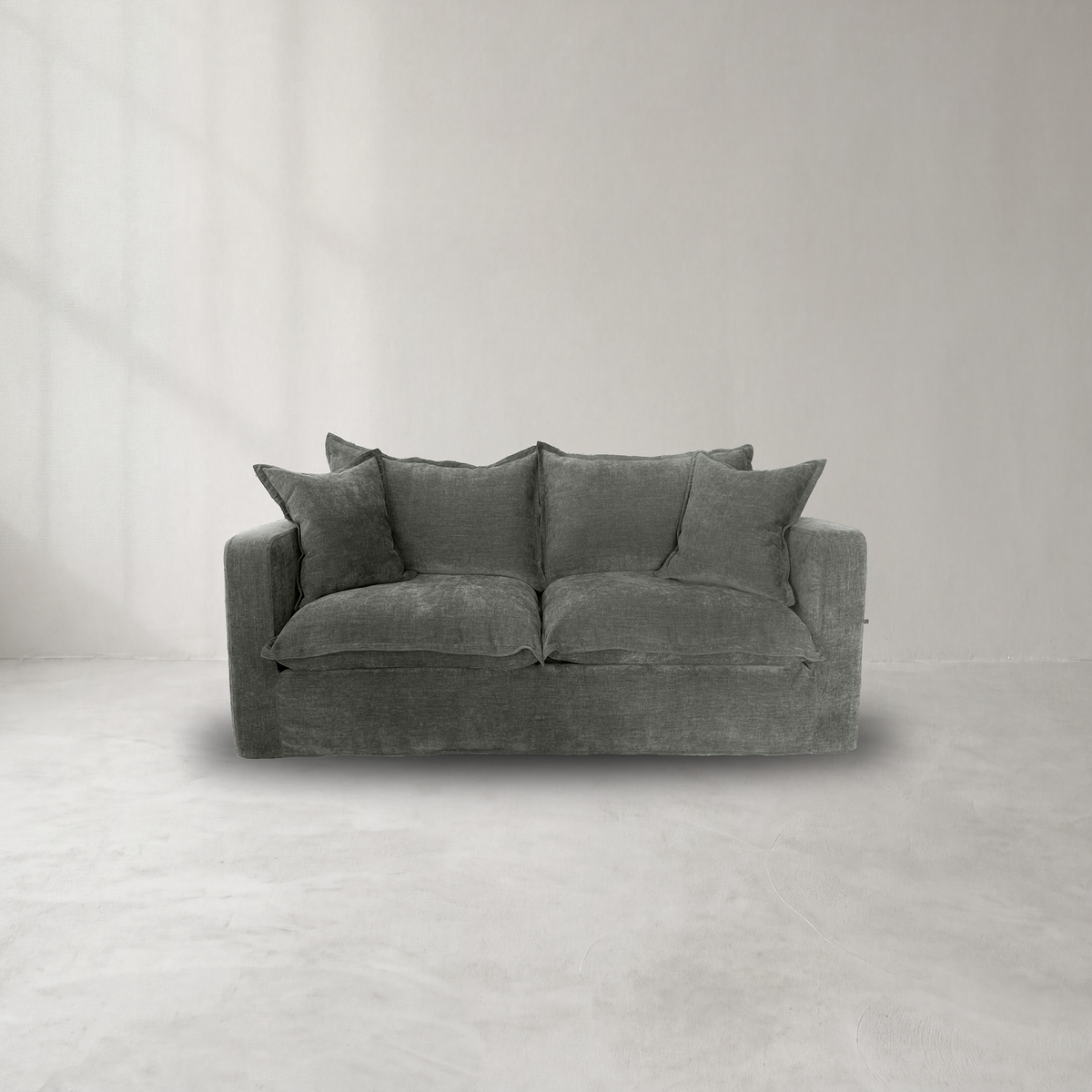 Daydream Loose Cover Sofa by Molmic