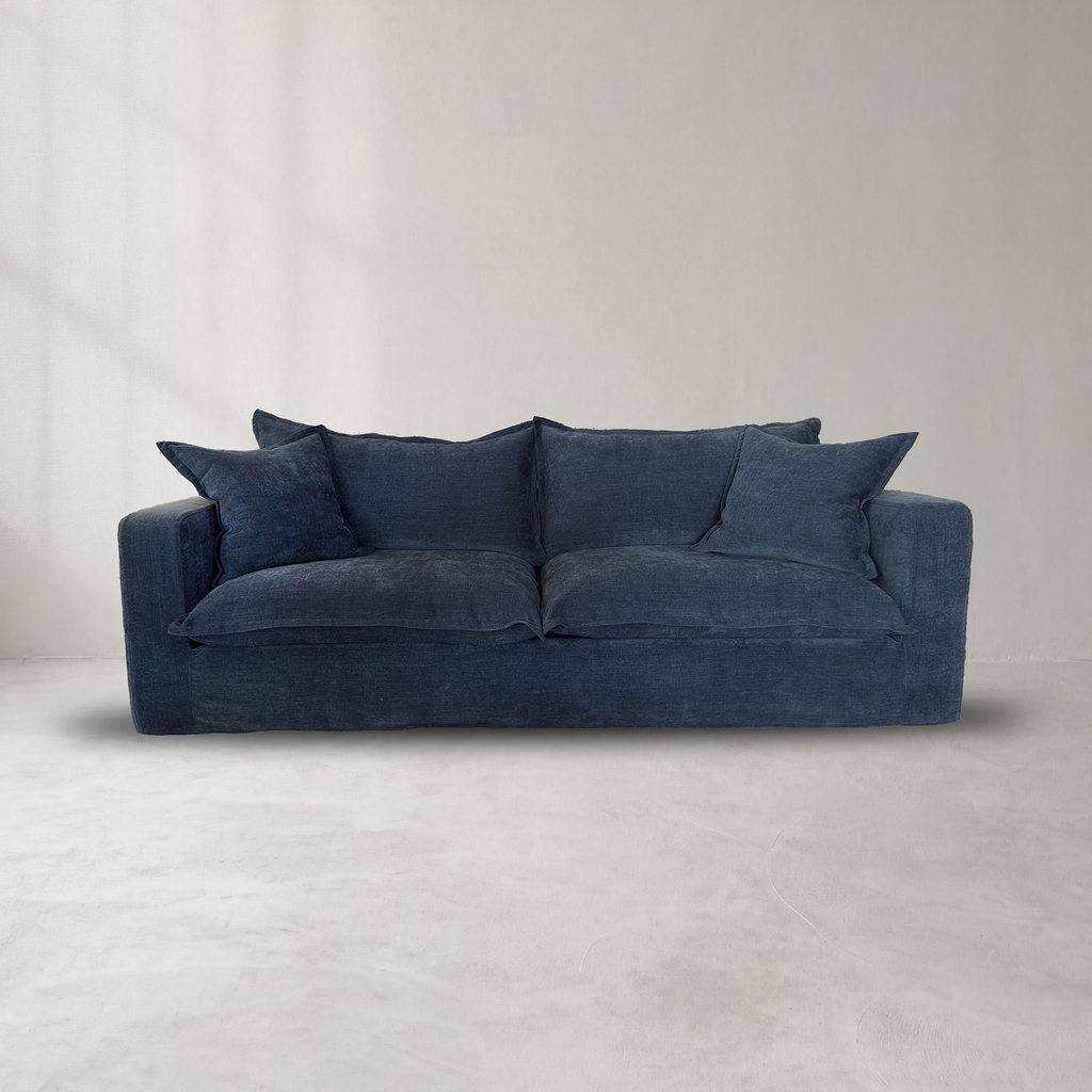 Daydream Loose Cover Sofa by Molmic