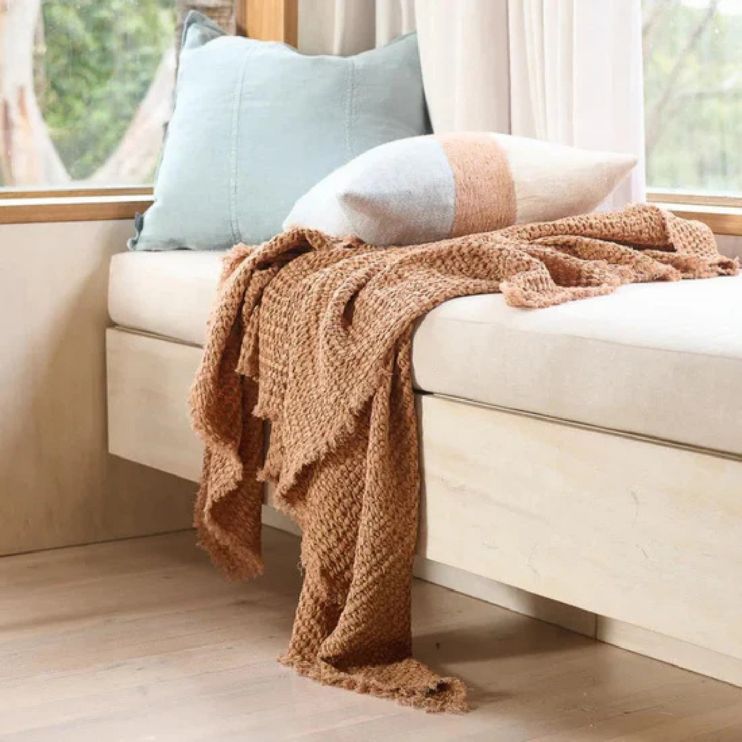 Element Throw Ochre