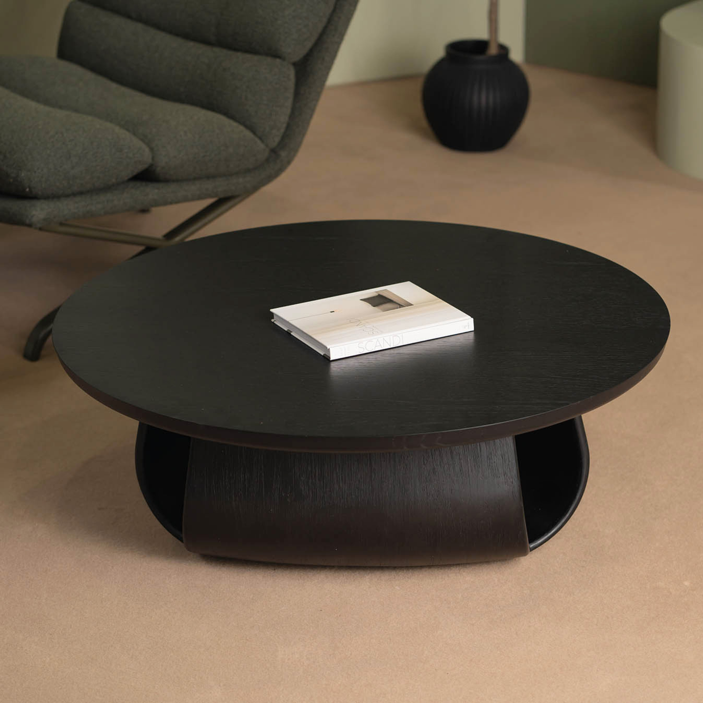 Lomara 950 Round Coffee Table