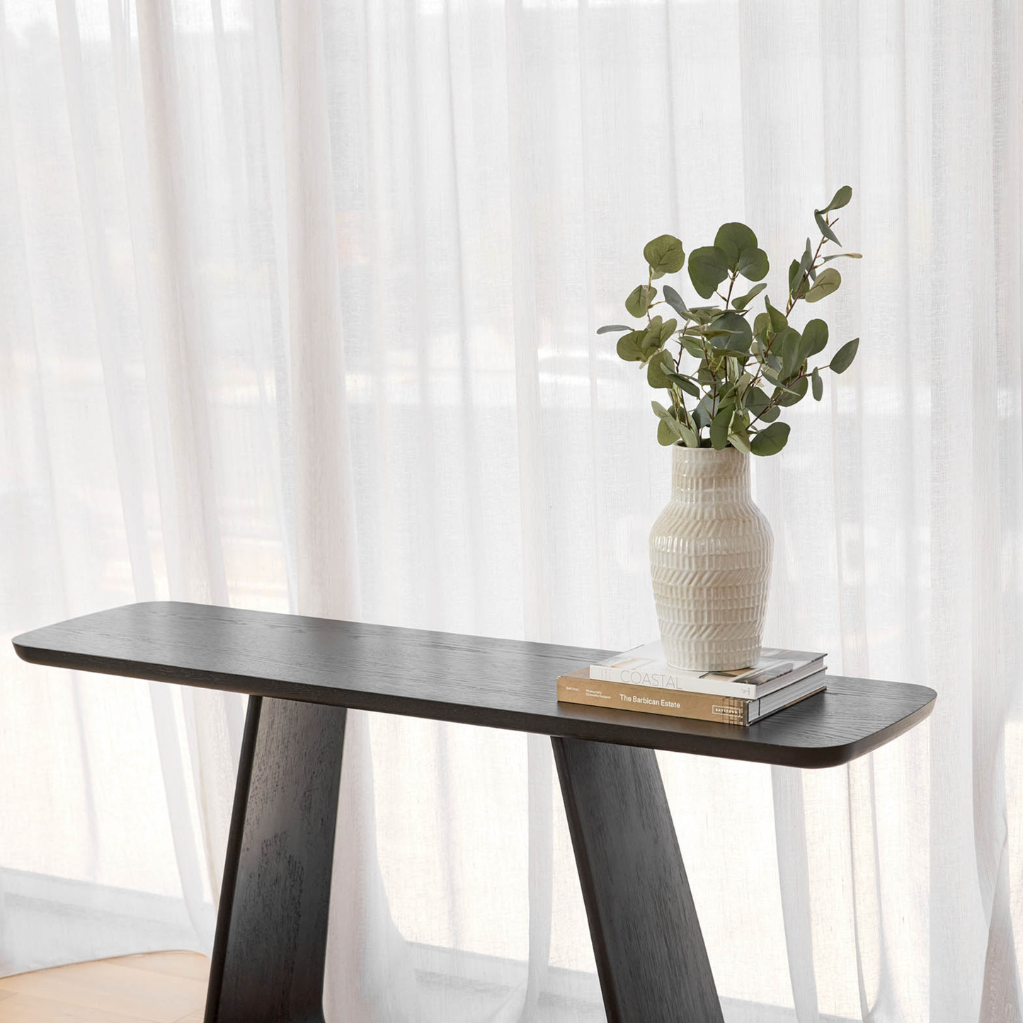 Lomara Console Table