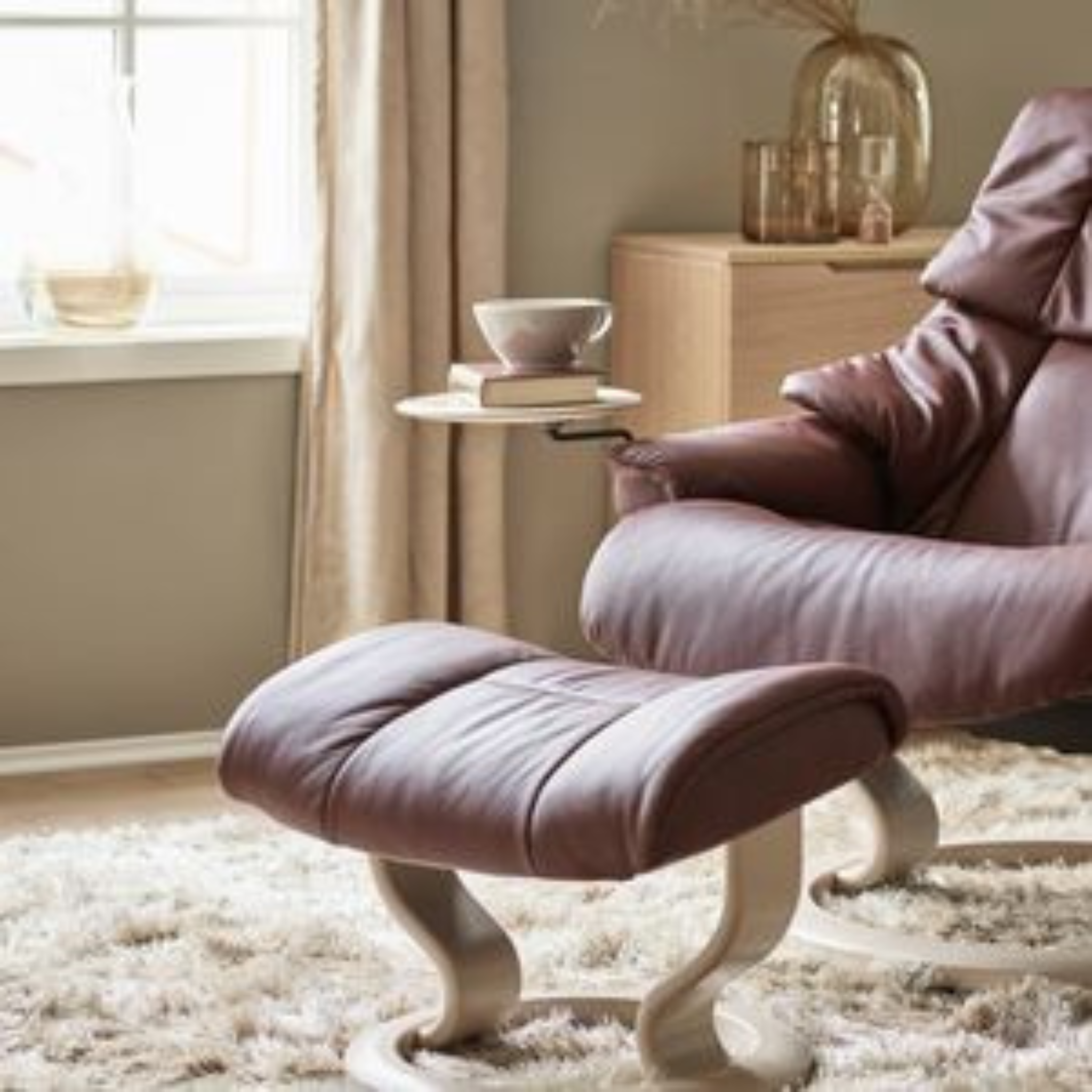 Swing Table by Stressless