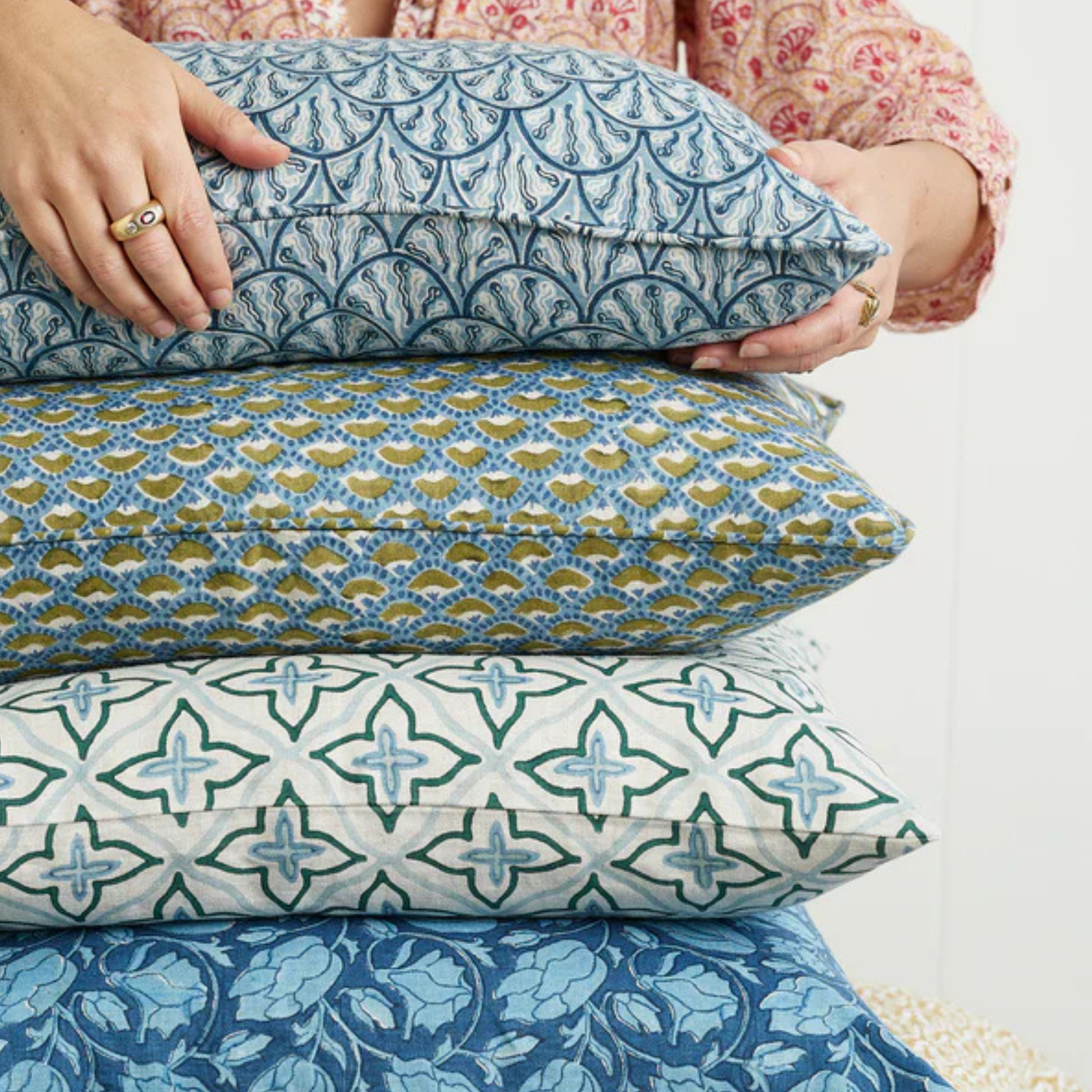 Tahiti Byzantine Linen Cushion