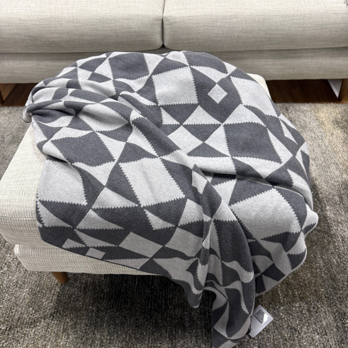 Mountain Throw - Magnet