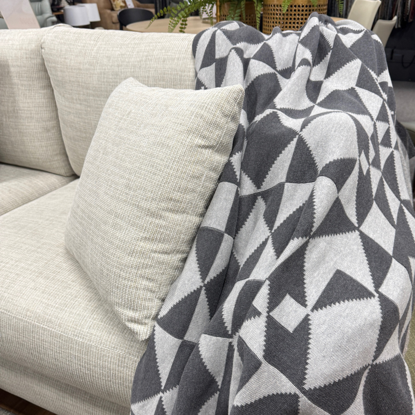 Mountain Throw - Magnet