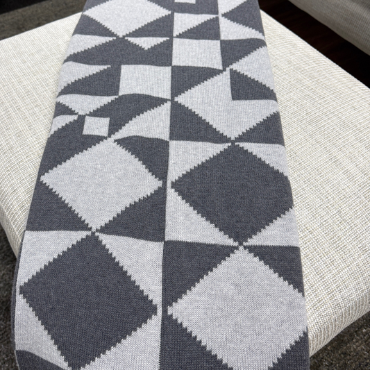 Mountain Throw - Magnet