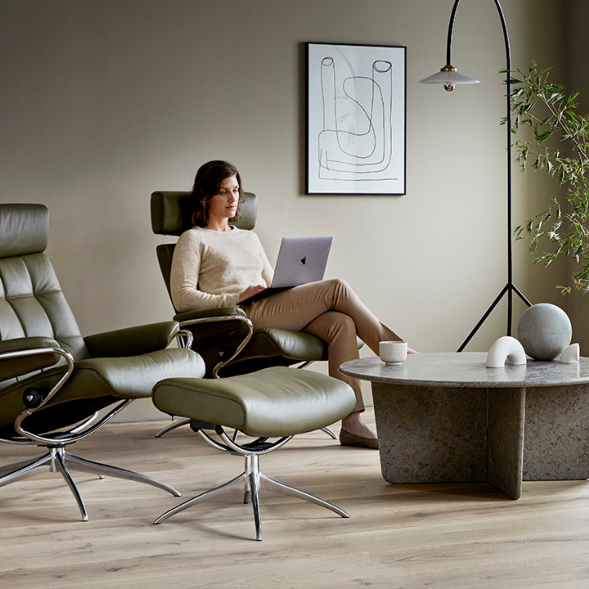 London Adjustable Head Rest Recliner Chair & Stool with Star Base by Stressless