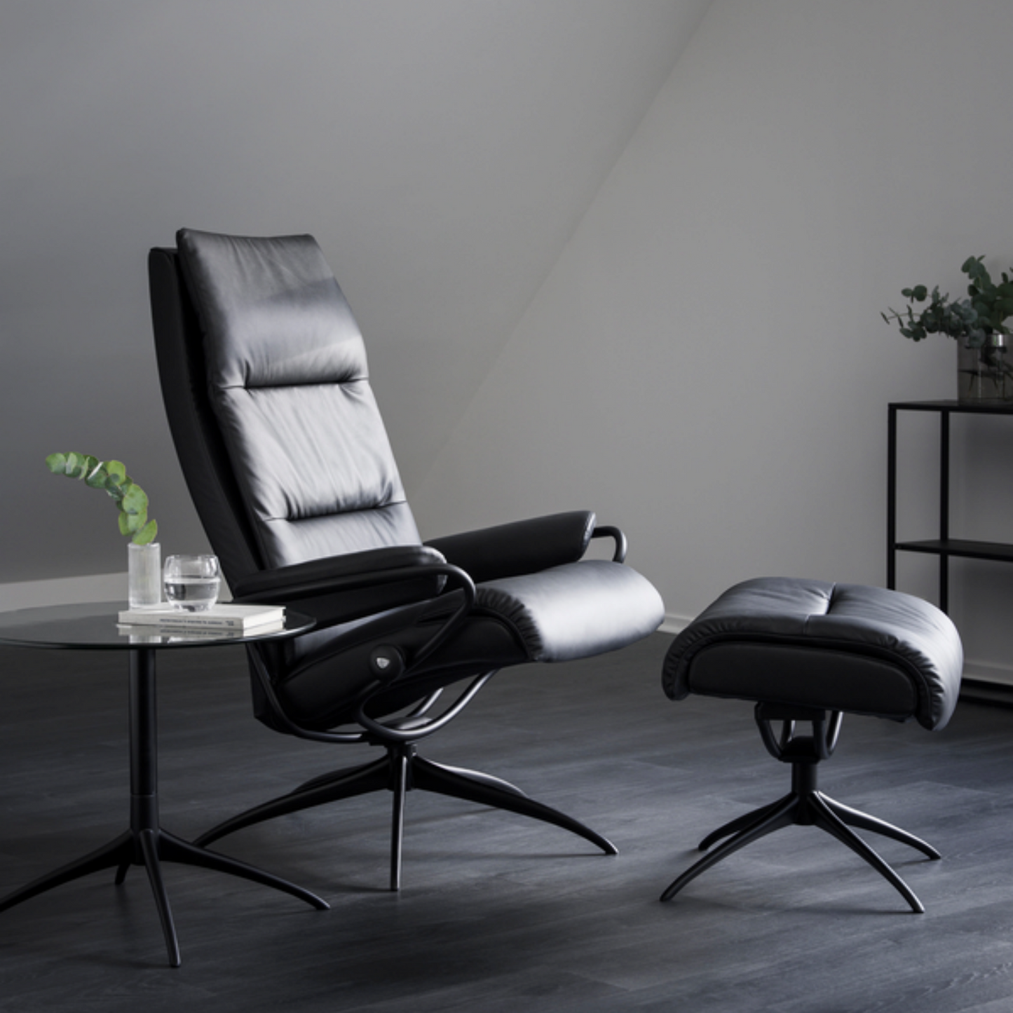 Tokyo High Back Recliner by Stressless