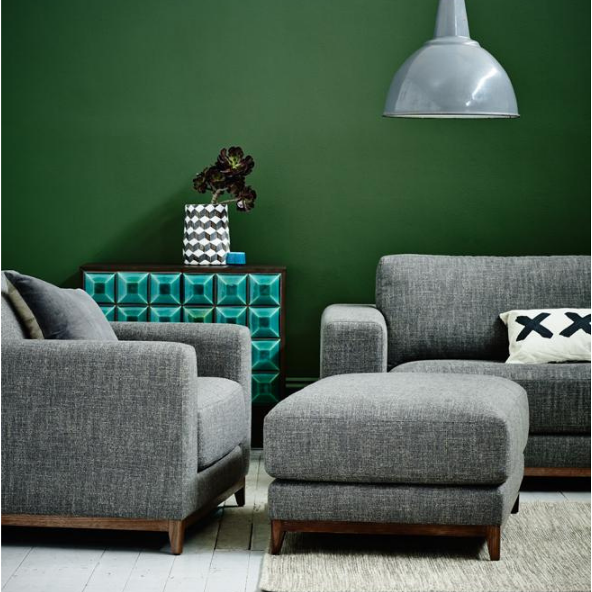 Aston Ottoman by Molmic