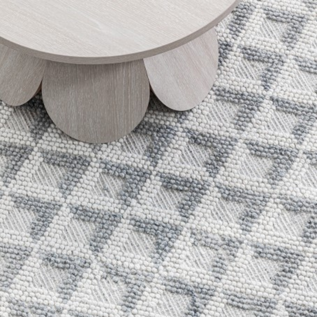 Memphis Rug Lever