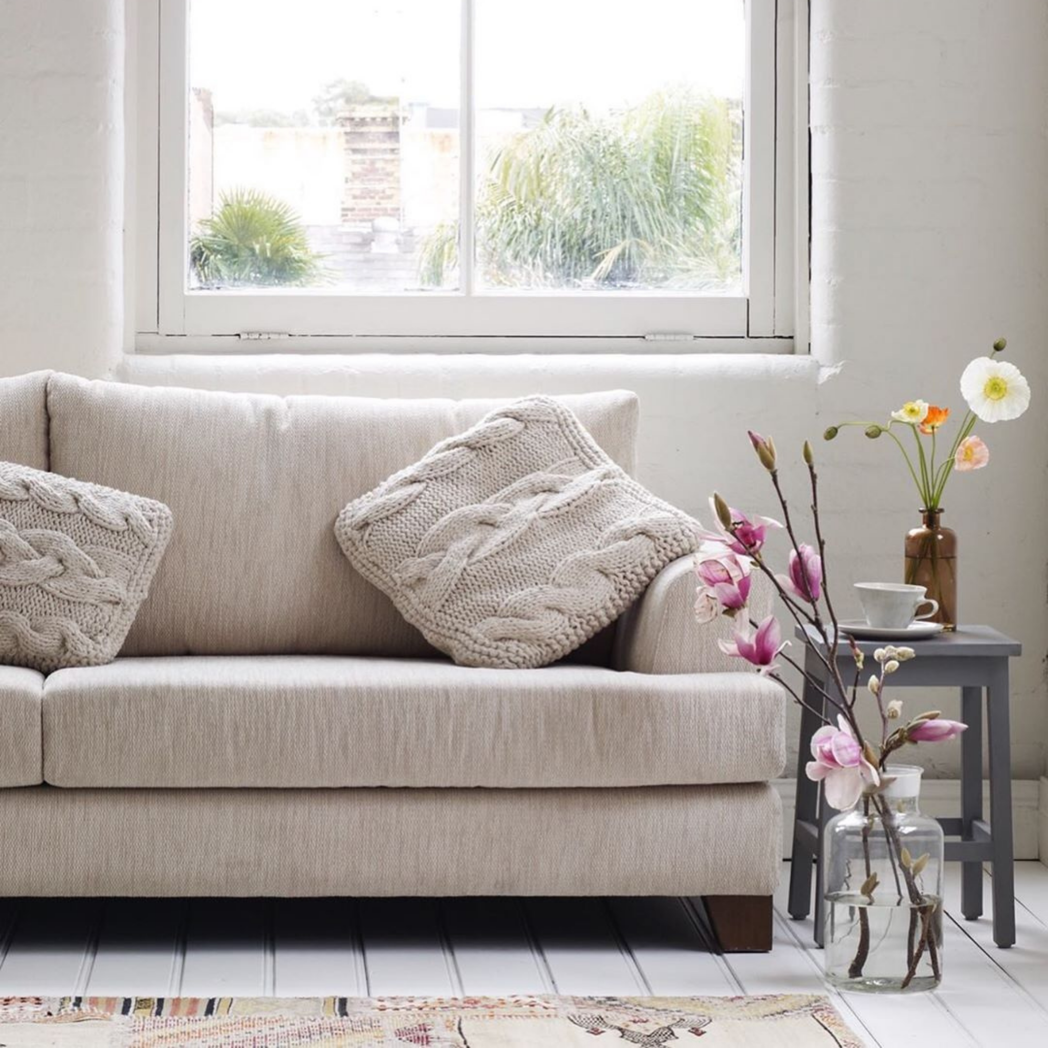 Kirby Sofa by Molmic